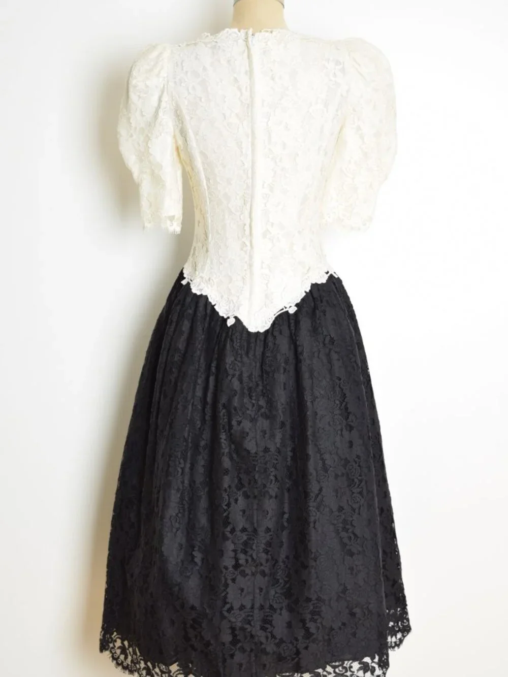 vintage 80s party prom dress cottagecore lace crochet Cachet tea length midi M - Picture 9 of 11